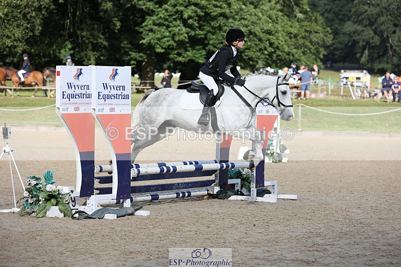 240823X-090554-14378 - 60cm R1 8.30 to 10.00