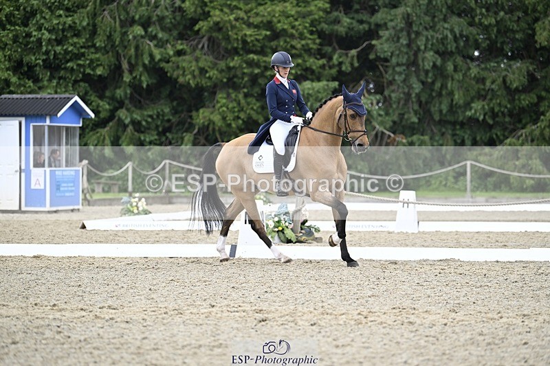 000101-200654-04073 - 418-REHY_DJ-Yasmin_Ingham