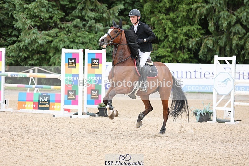 240711-151722-28842 - Cls 124 Foxhunter