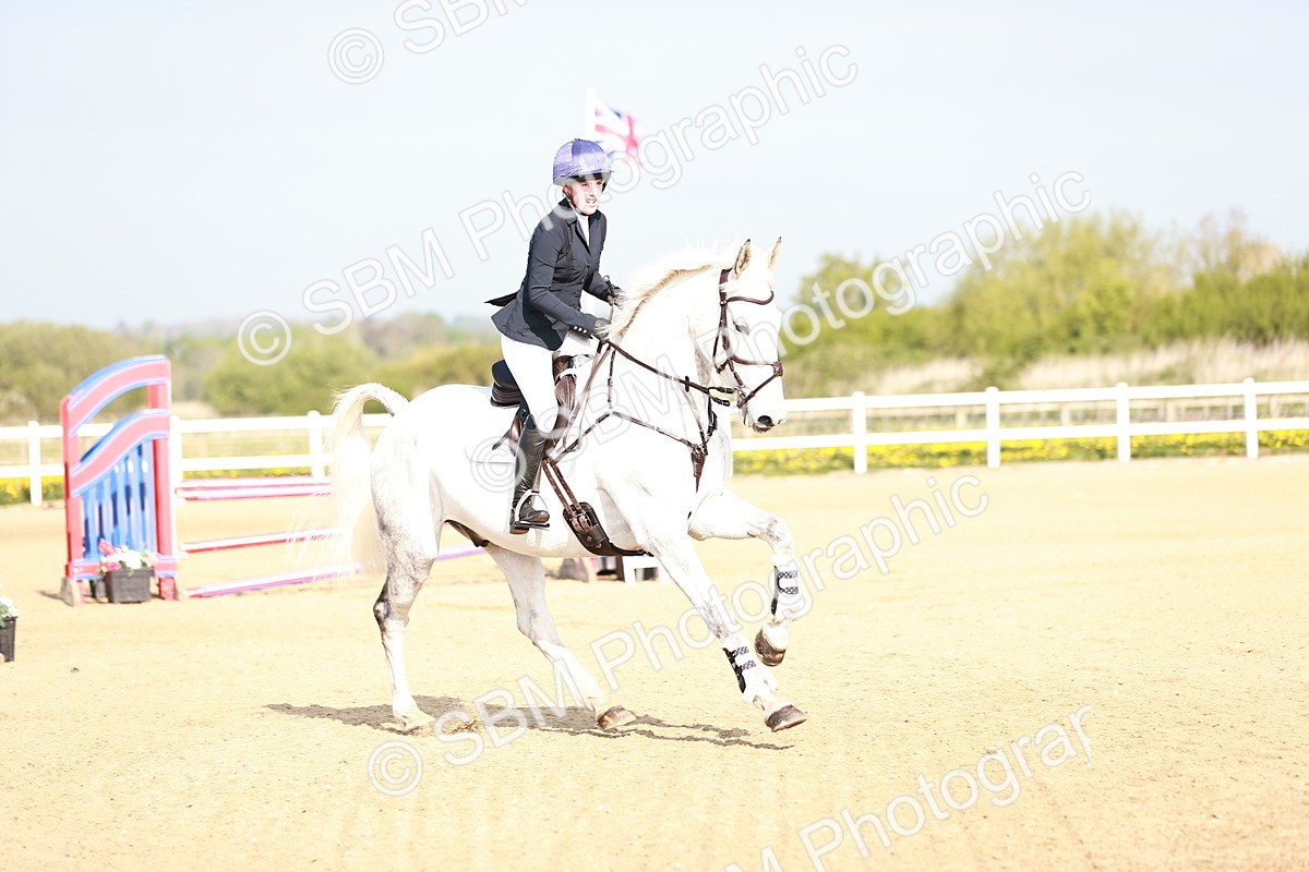  - Class 21 - Senior British Novice - 90cm