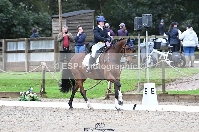 231019-113936-01870 - 040-DODINGTON-Sophie.Wildern-DR