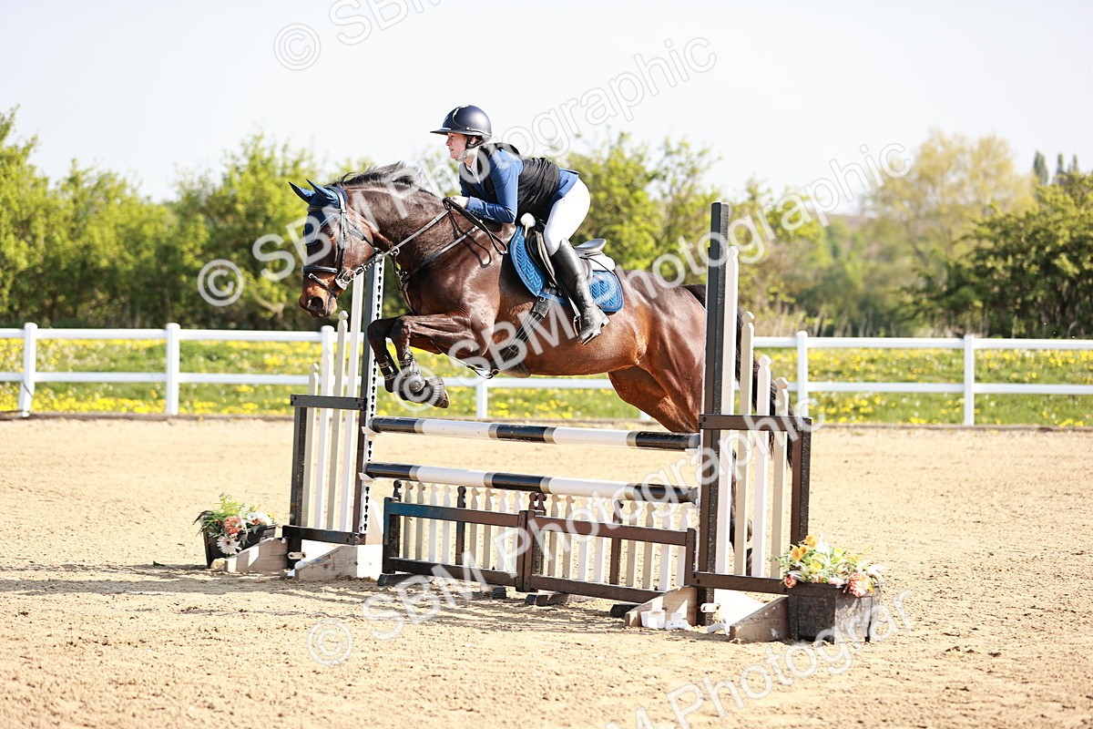  - Class 21 - Senior British Novice - 90cm