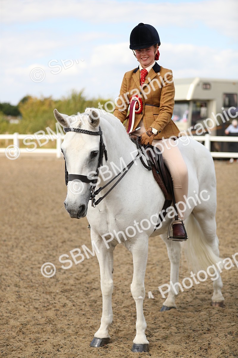 SBM_05664 - Class 48a Style & Performance 70cm (15-19)