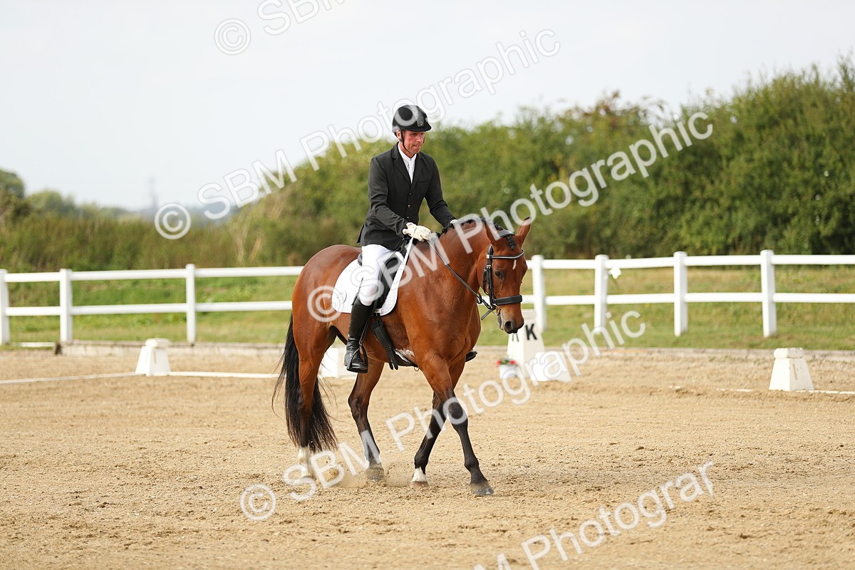SBM_018415 - Class 14 - Novice 23 - 15.16-16.19