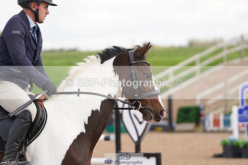 241005A-111928-04530 - SAT Cls 9 Snr Discovery &1m Open