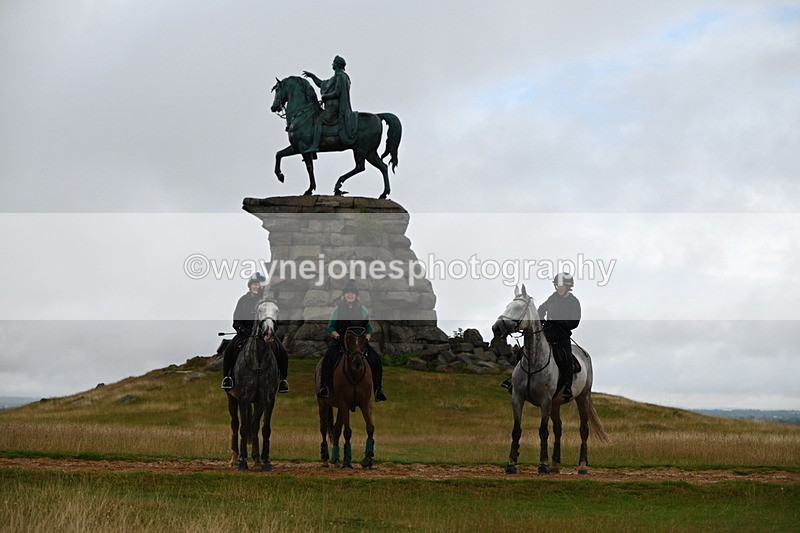 DSC_3850 - Time at Statue 13:51 to 14:55