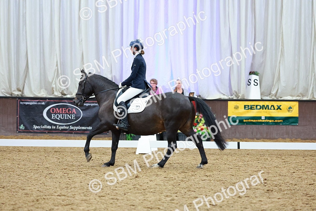 SBM_004472 - Class 12 - E2 Championship - 14.50-15.53