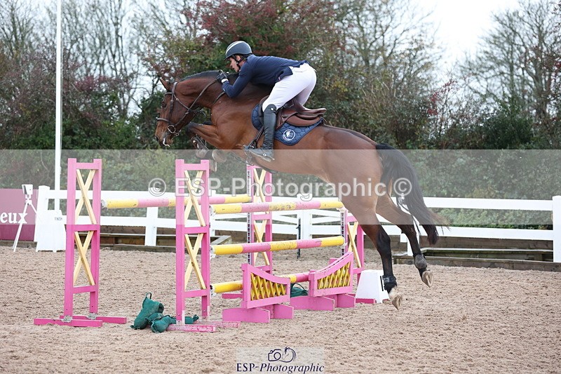 231112A-143237-04868 - Cls 21 Foxhunter & 1.20m Open