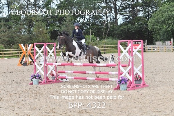 BPP_4322 - CLASS 12 SUN Senior British Novice/ 90cm Open