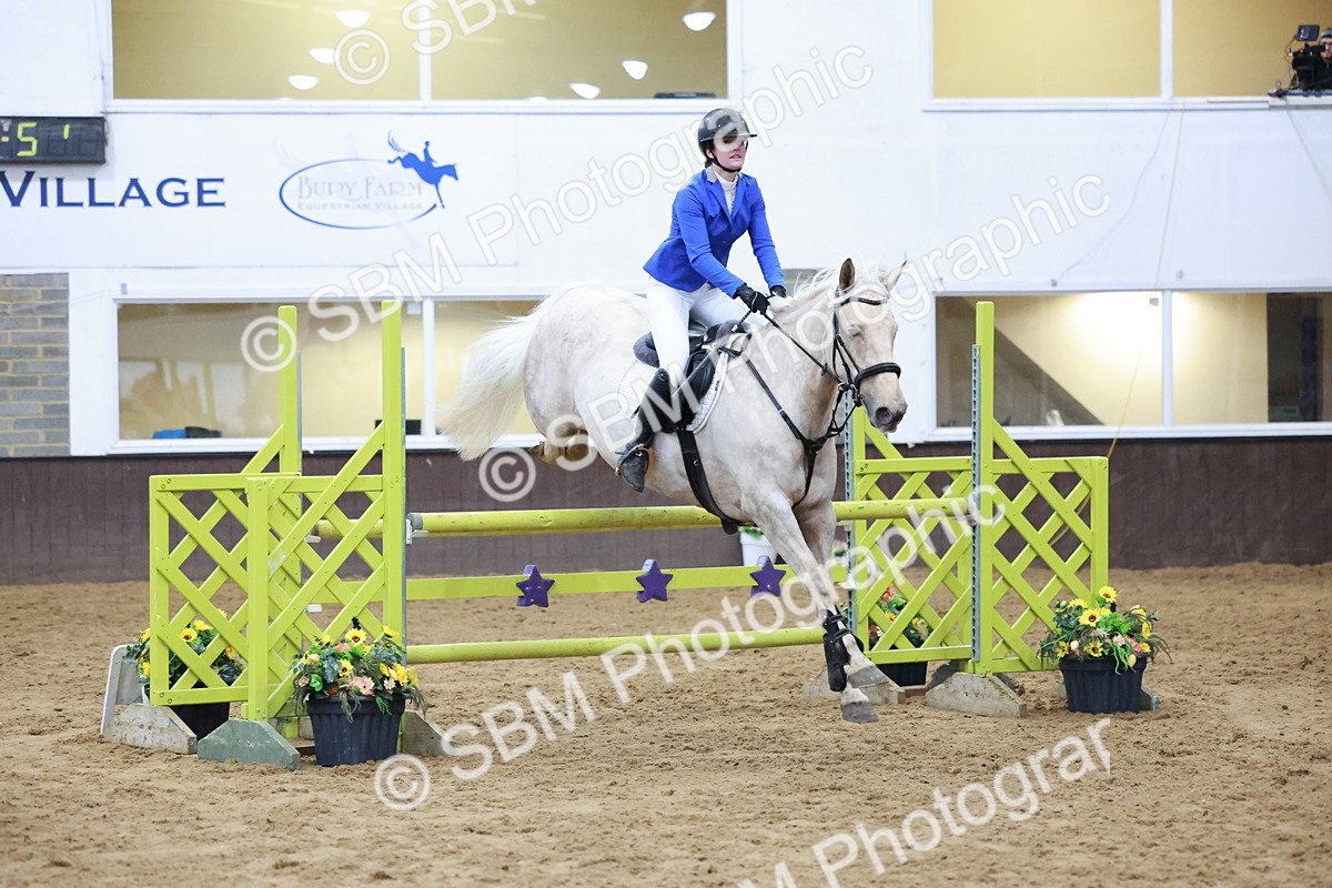 SBM_007591 - Class 24 - Nupafeed Supplements Senior Discovery/ 1m Open