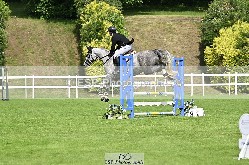 250613A-102128-00400 - Cls 1 Snr Newcomers and 1.10m Open