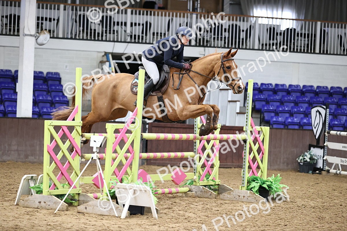 SBM_005415 - Class 17 - Senior Newcomers 1.10m