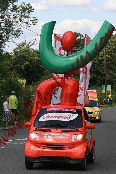 RT5B3626 - 'Le Tour' visits Kent