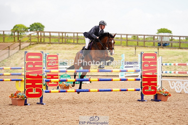 240526A-121118-07974 - Cls 26 Chard Equ 1.05m and 1.10m Grand Prix