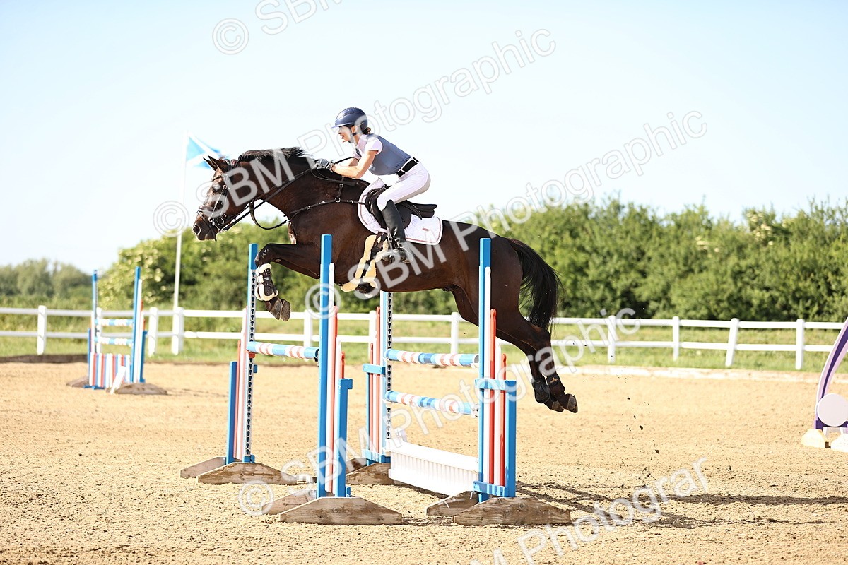 SBM_003058 - Class 5 - Senior Foxhunter - 1.20m