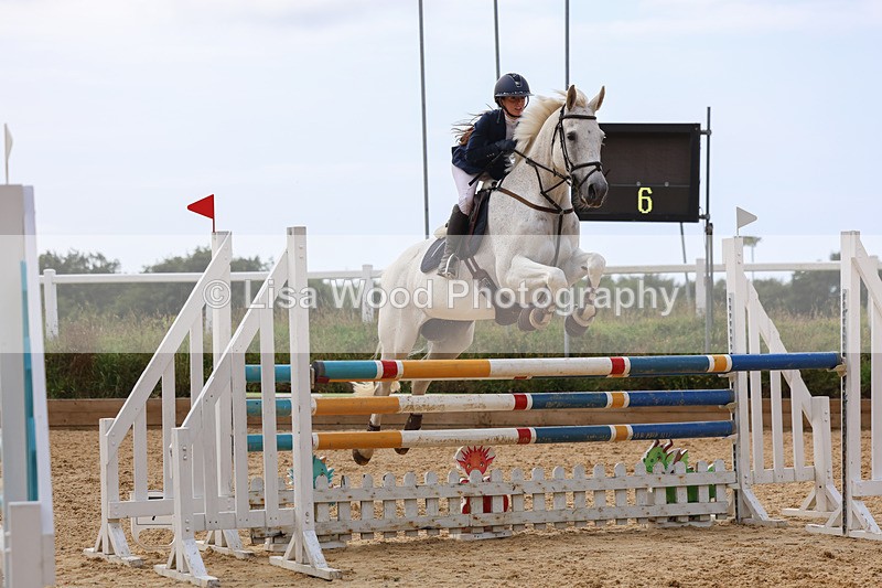 3E7A1752 - Class 13: Senior Newcomers/1.10m open