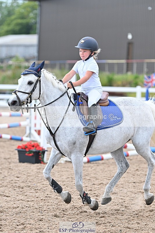 240625A-171515-00472 - Cls 03 & 04 70cm