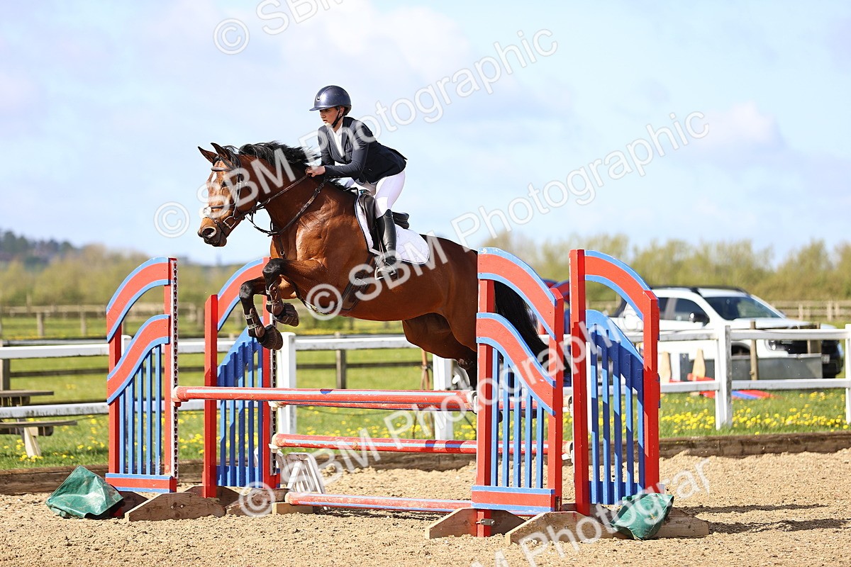 SBM_003001 - Class 15 - Senior British Novice - 90cm