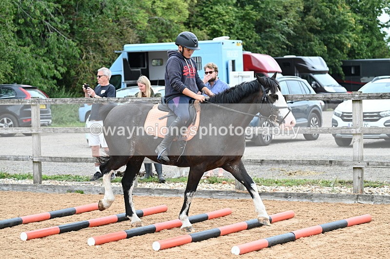 WJ7_9390 - Poles 14:00