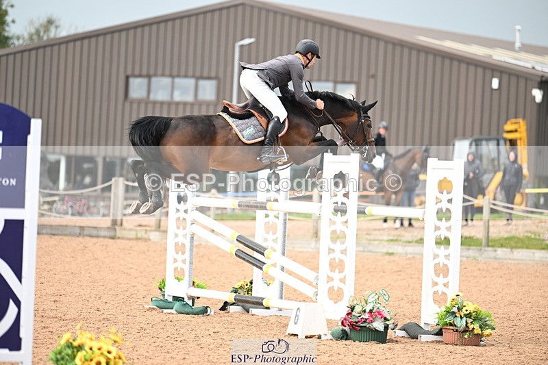 240912A-160135-02405 - Cls 6 National 1.40m Open