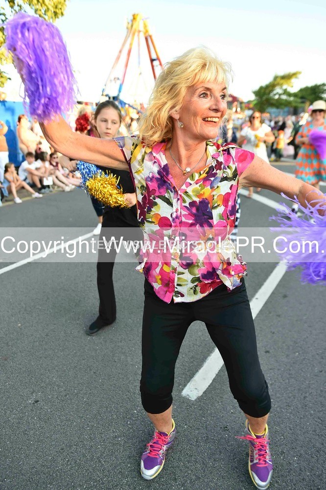 SH4_3669 - Carnival Procession.