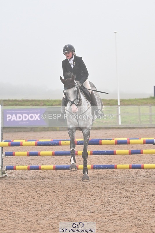 240813-194640-01018 - Classes 7 A&B 90cm