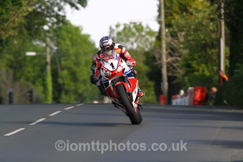 John McGuinness Honda / Honda Racing - Tuesday Practice Solos