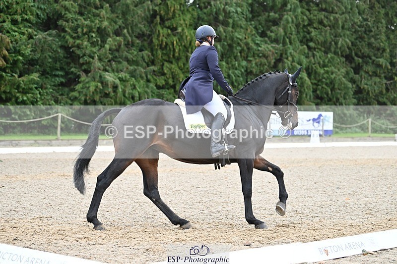 231019-130700-03296 - 121-KNOCKADERRY.MISTY.BAT-Harriet.Dickin-DR