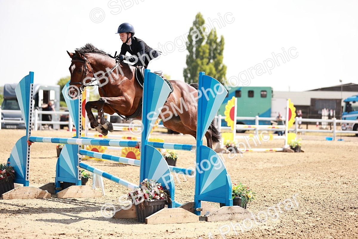  - Class 23 - Senior 1.05m