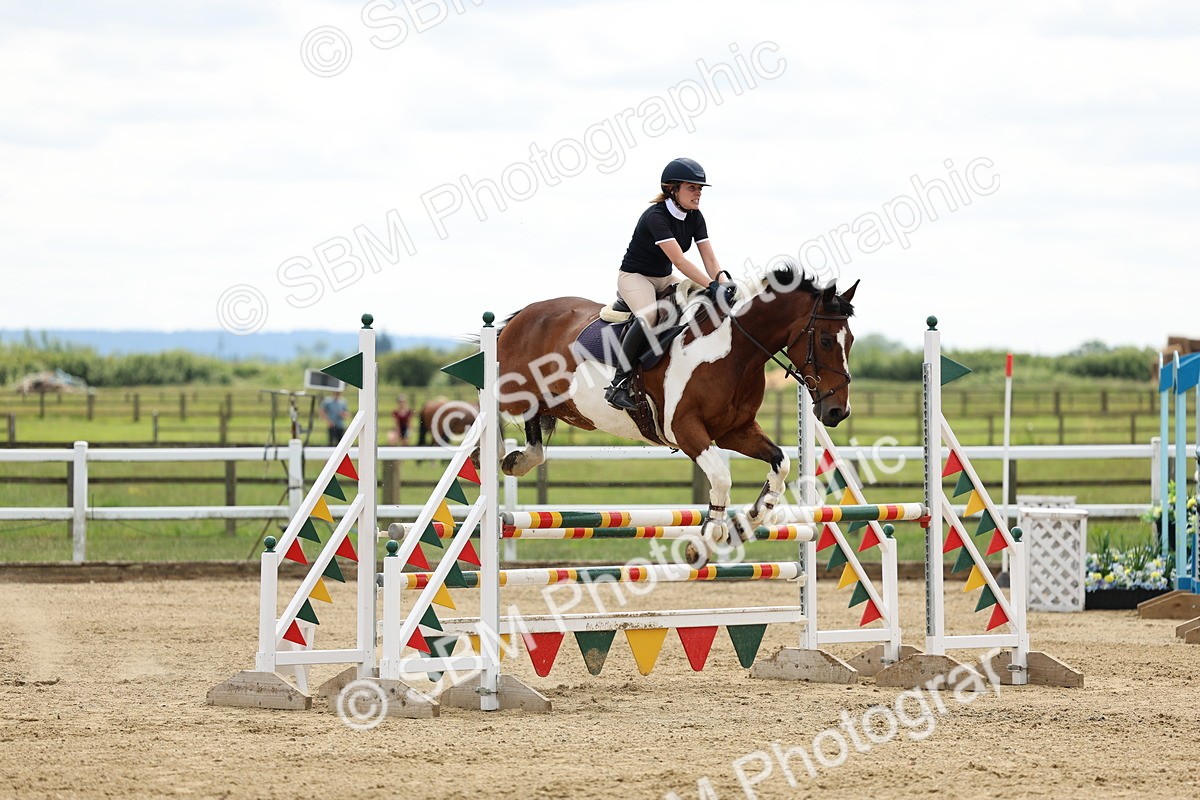 SBM_005293 - Class 18 - Senior 1.05m Open