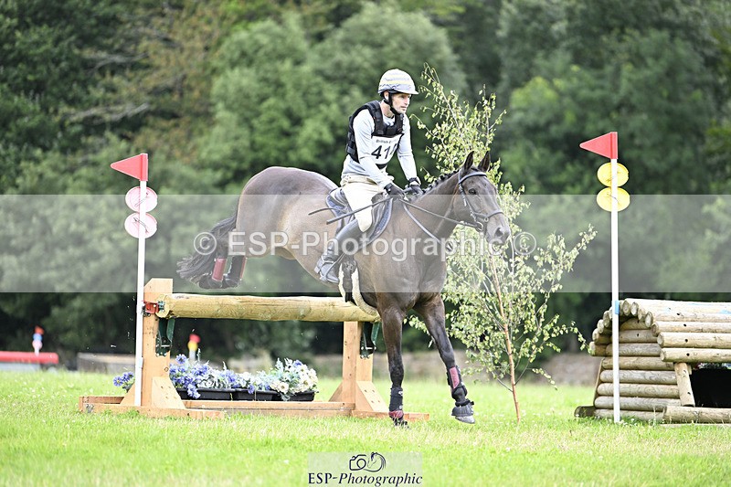 240804-113136-12055 - 414-Alex_Jupp-CARRY_ON_REGARDLESS