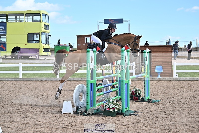 240418A-135138-03621 - Cls 13, 1 Star Bronze Tour 1.10m