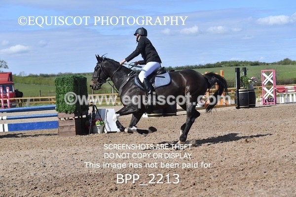 BPP_2213 - CLASS 22 SUN Senior BritiNovice/ 90cm Open