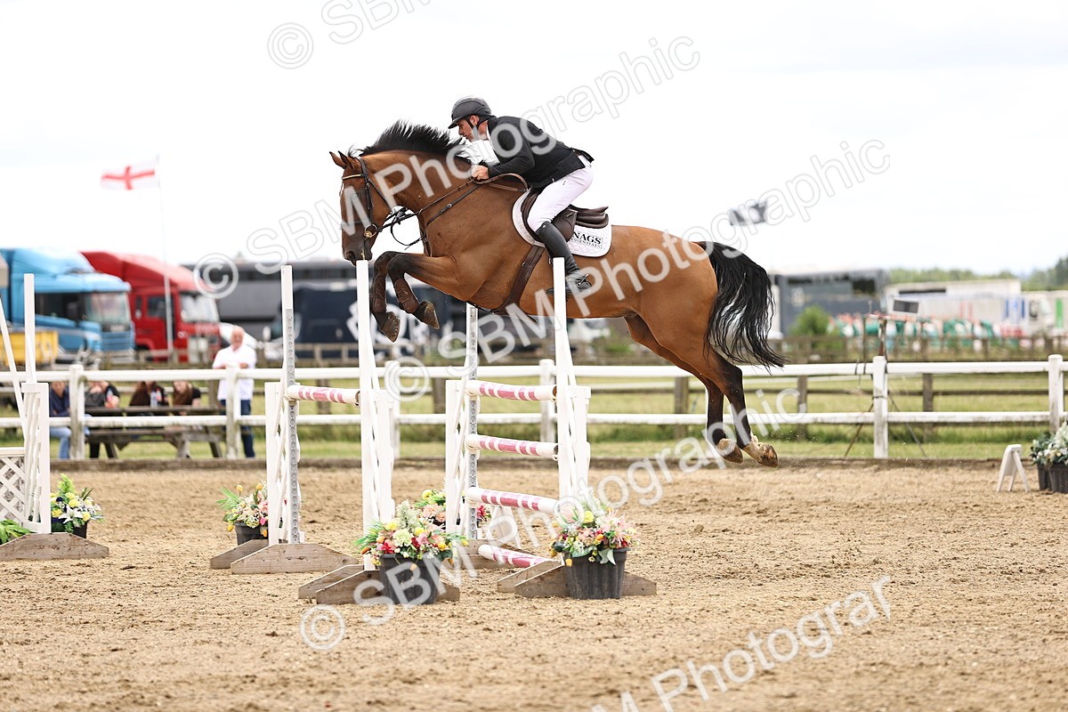 SBM_003688 - Class 22 - Senior Foxhunter 1.20m