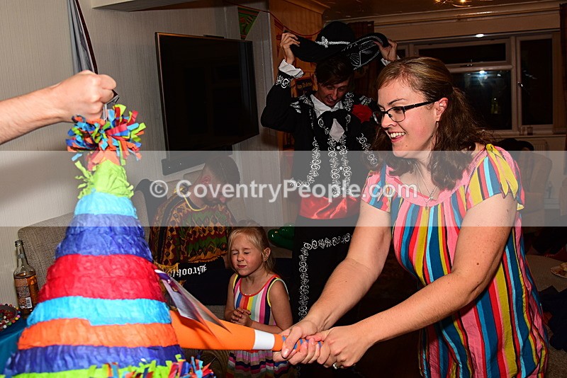 LEE-327 - Lee's 30th