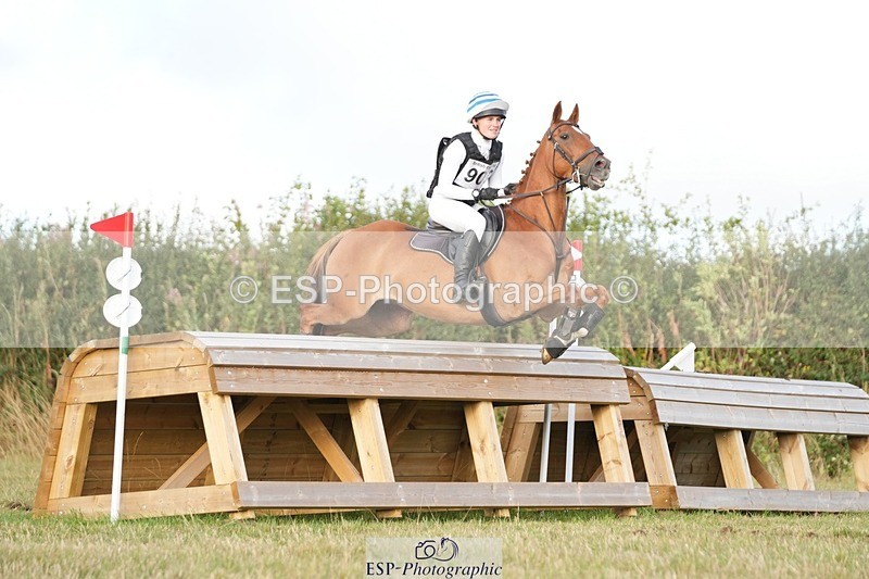 250831-183638-00222 - S-909-Zoe.Trembath