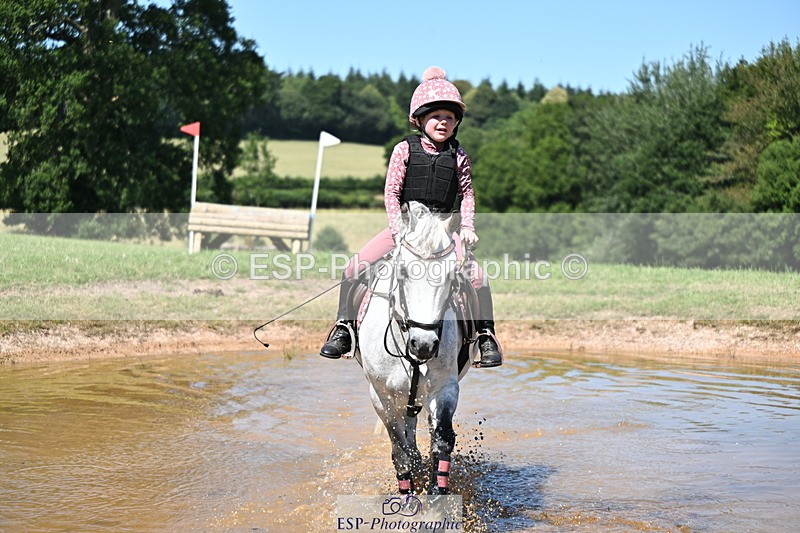 240729B-145923-02924 - Abbie's Group XC