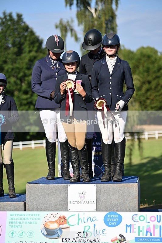 250822A-171120-24424 - Friday Presentations