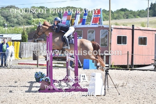 BPP_3906 - CLASS 8 SAT Springboard 128cm/ 138cm Restricted Handicap