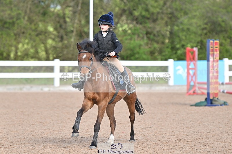 240504A-091919-00084 - Cls 11 Clear Round 50cm