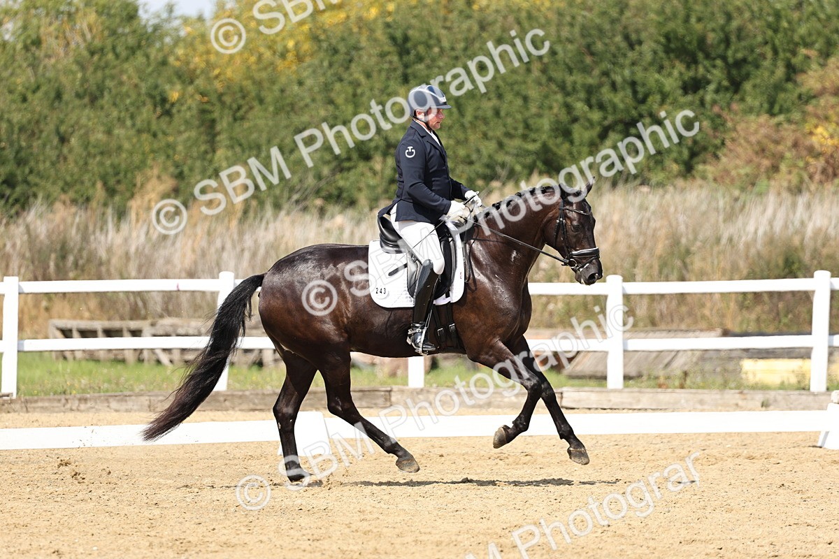 SBM_018614 - Class 16 - Novice 5 - 12.08-13.11