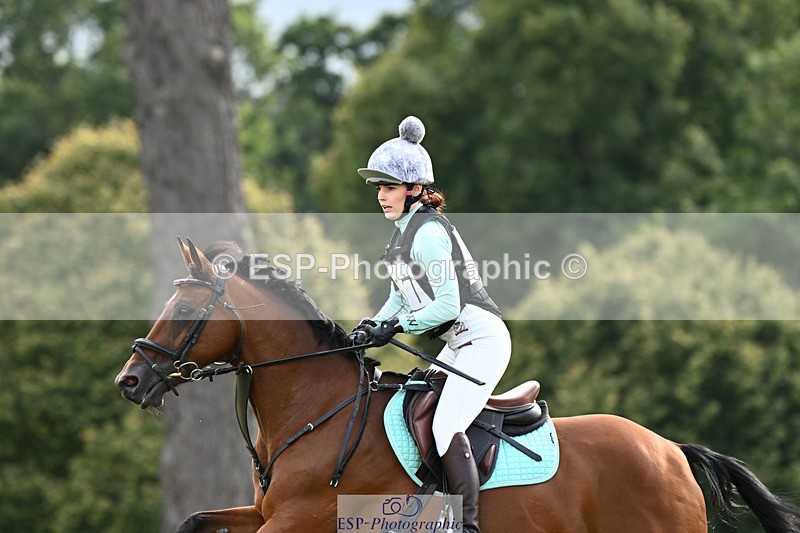 240825X-171549-37456 - 80cm XC 16.30 to 17.30