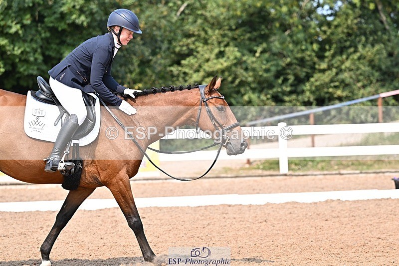 250816-140533-05268 - 151-Shona.MclauchlanLuca.Me.Go