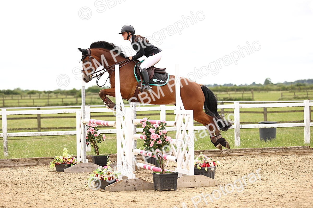 SBM_007793 - Class 19 - Senior Newcomers - 1.10m