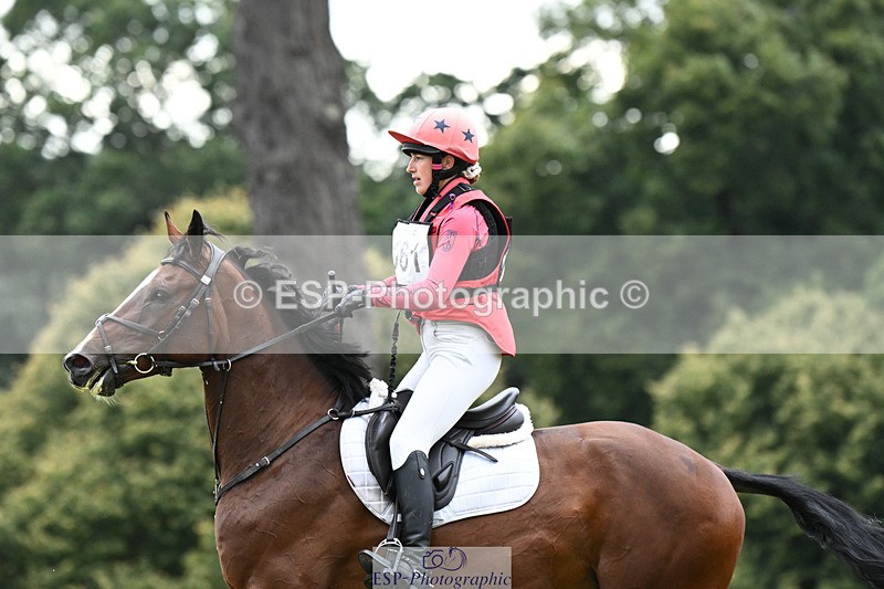 240825X-180141-38108 - 80cm XC 17.30 to End