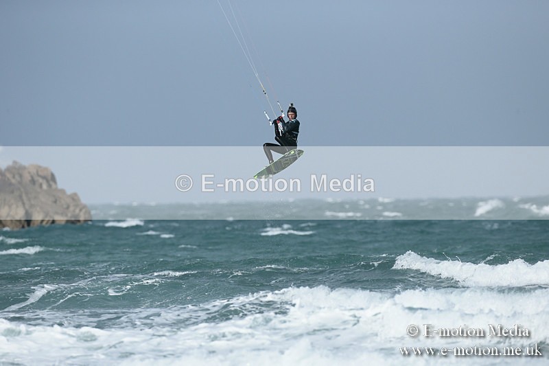 KS 020413-223 - Kite Surfing