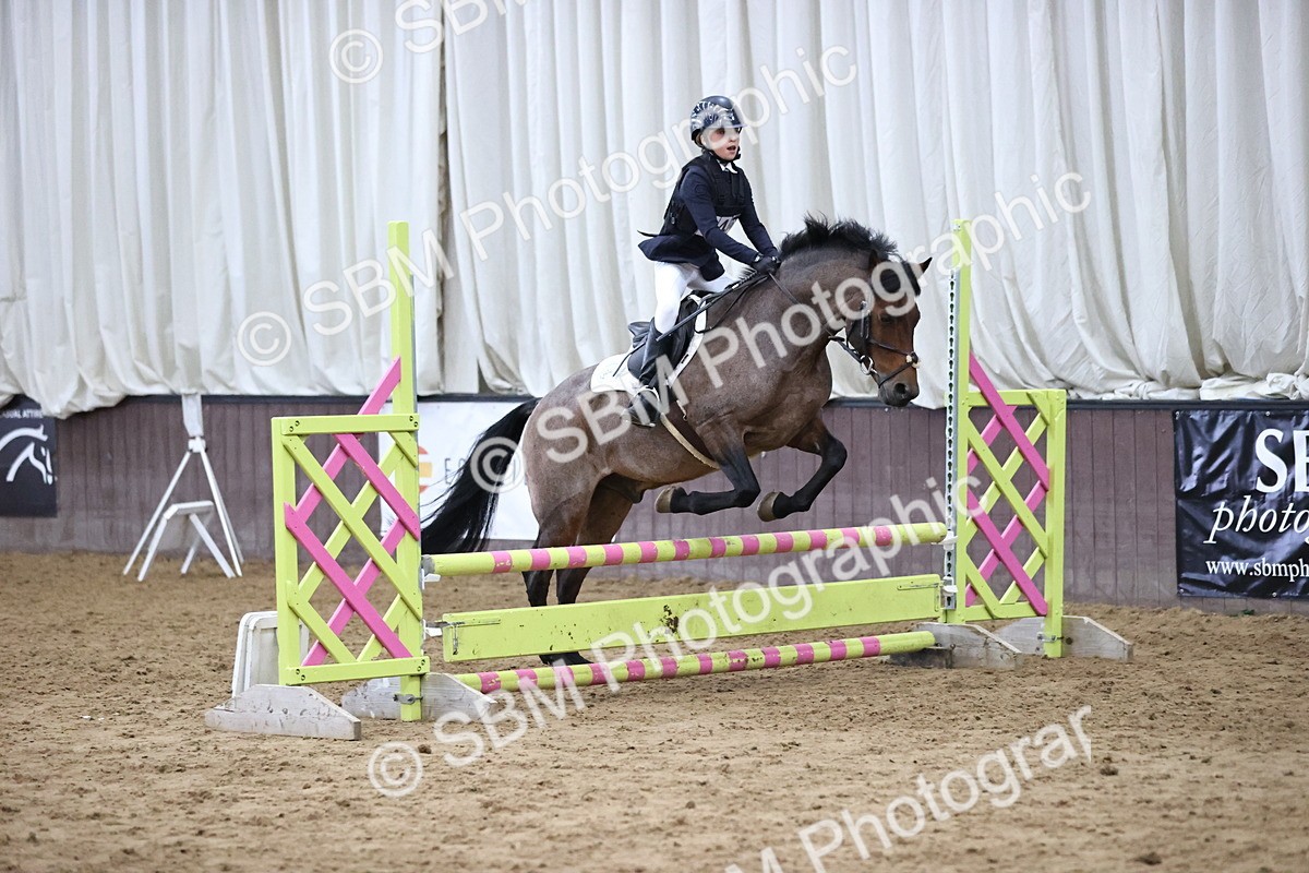 SBM_001851 - Class 5 - Henlow Veterinary Hospital 70cm