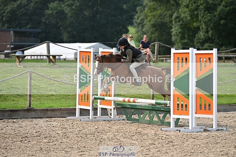 240818-161804-05390 - Cls 13 Pony Intro 70cm