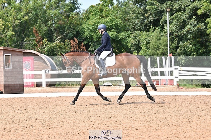 250816-141004-05283 - 146-Jean.BucklandCourt.Esquire