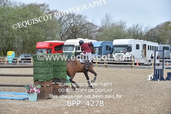 BPP_4278 - CLASS 10 RHS Foxhunter Championship Qualifier